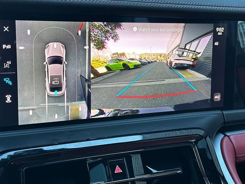 Used 2024 Porsche Panamera image 23