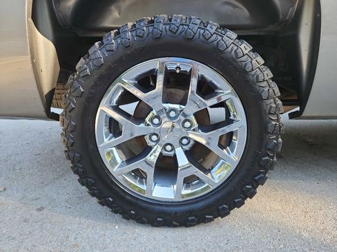 Used 2009 Chevrolet Silverado 1500 LT w/ Texas Edition image 15