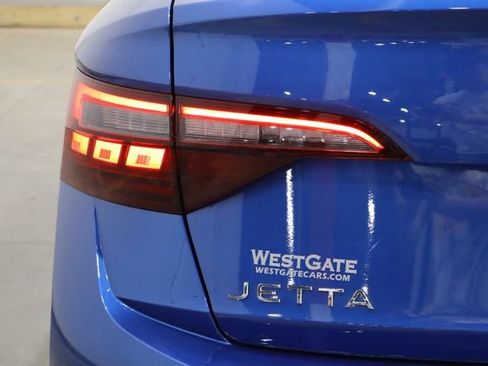 Used 2024 Volkswagen Jetta SE image 43