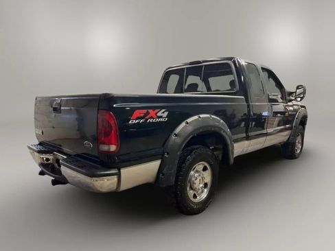 Used 2006 Ford F250 XL image 3