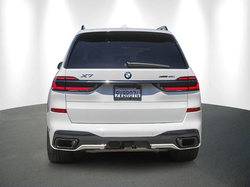 Used 2026 BMW X7 xDrive40i w/ M Sport Package AWD/4WD image 5