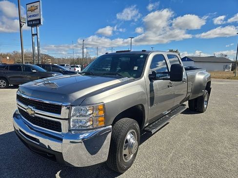 Used 2009 Chevrolet Silverado 3500 W/T image 4