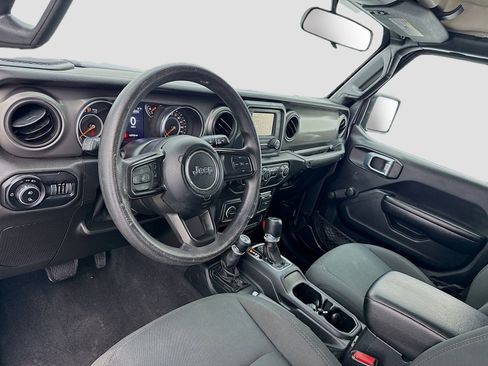 Used 2021 Jeep Gladiator Sport image 7