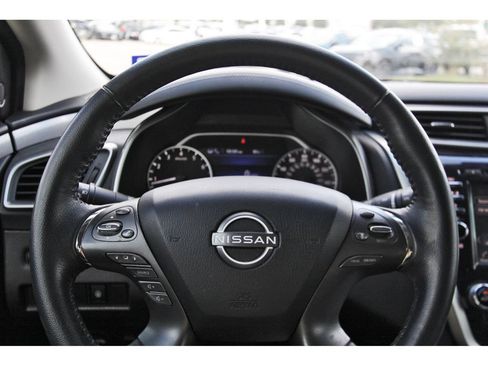 Used 2024 Nissan Murano SV w/ SV Midnight Edition Package FWD image 9