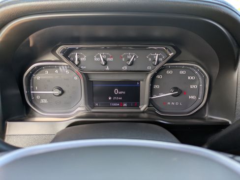 Used 2022 GMC Sierra 1500 SLE w/ X31 Off-Road Package image 27