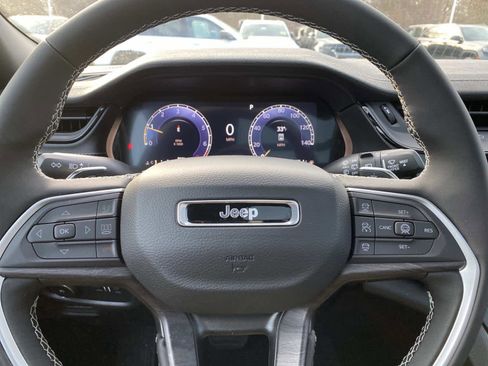 New 2026 Jeep Grand Cherokee Limited w/ Limited Altitude Package image 13