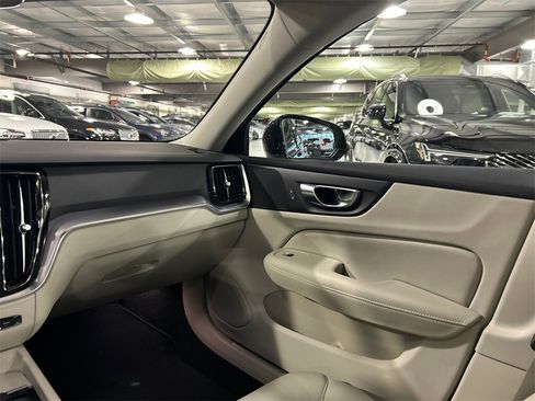 Certified 2023 Volvo S60 B5 Core w/ Climate Package image 26