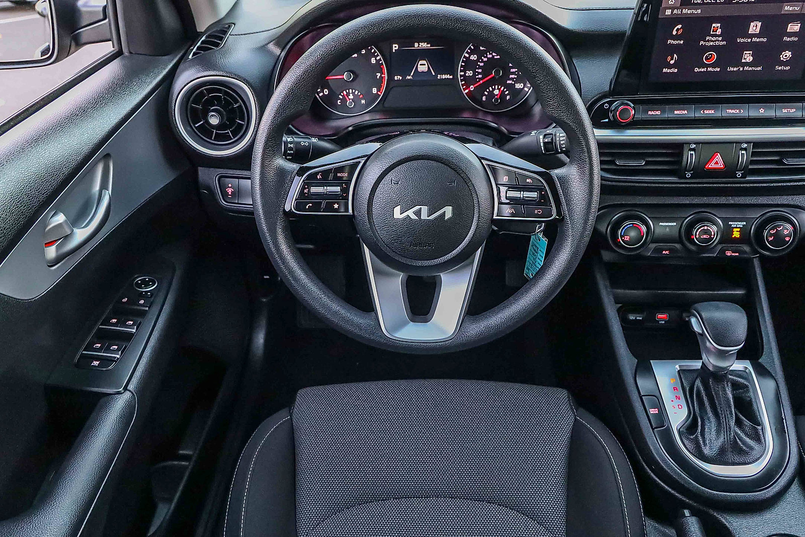 Certified 2023 Kia Forte LXS FWD image 17