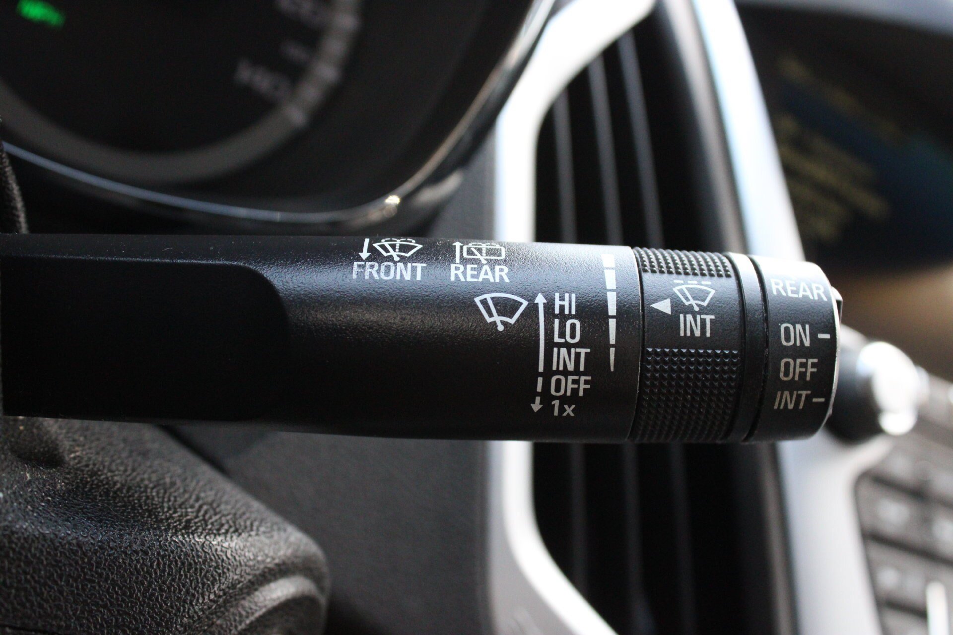 Used 2015 GMC Terrain SLE FWD image 32