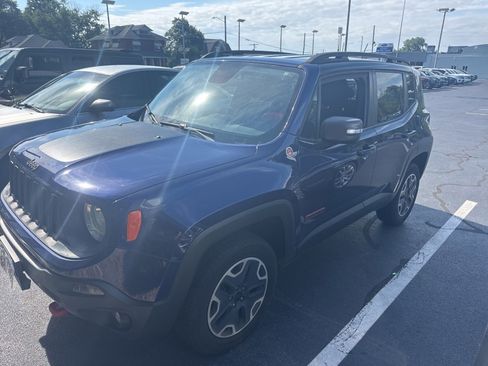 Used 2016 Jeep Renegade Trailhawk AWD/4WD image 1