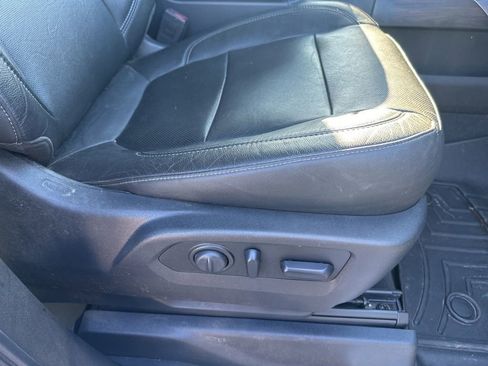 Used 2020 GMC Sierra 3500 SLT w/ SLT Premium Plus Package image 41