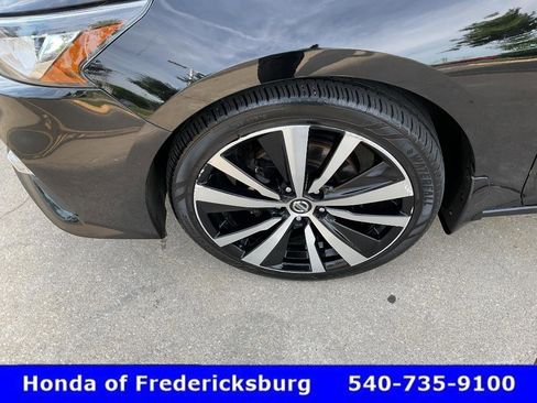 Used 2021 Nissan Altima 2.5 SR w/ SR Premium Package AWD/4WD image 9