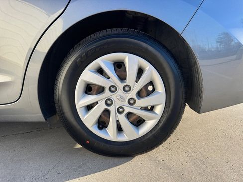 Used 2018 Hyundai Elantra SE w/ SE Connectivity Package 04 image 26