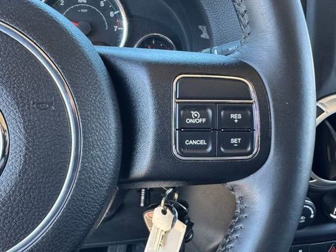 Used 2016 Jeep Wrangler Sahara w/ Connectivity Group AWD/4WD image 23