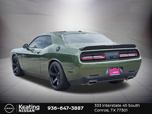 Used 2021 Dodge Challenger SXT w/ Blacktop Package RWD image 5