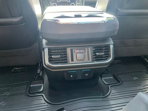 Used 2023 Ford F150 Lariat w/ Equipment Group 502A High AWD/4WD image 16