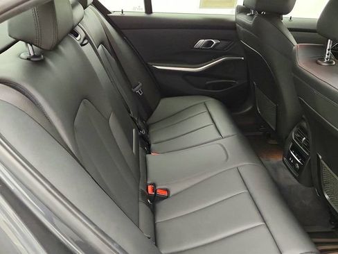 Used 2019 BMW 330i xDrive Sedan w/ Convenience Package AWD/4WD image 24
