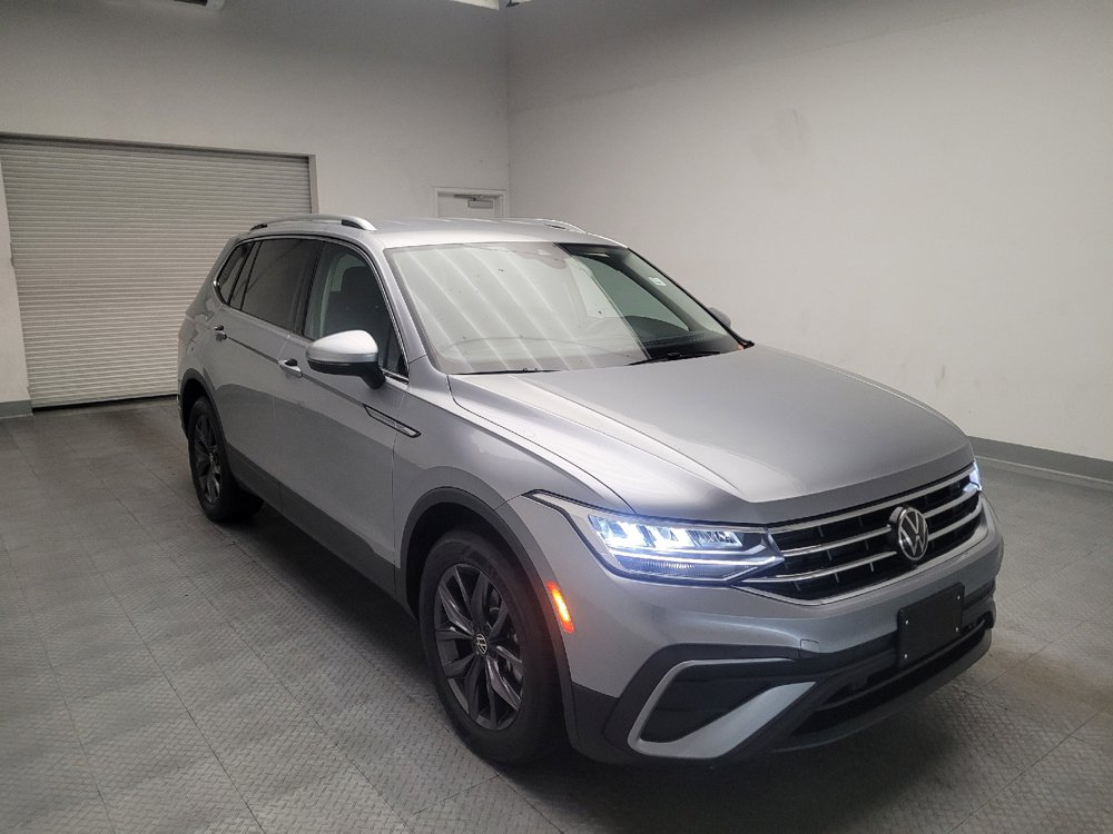 Used 2023 Volkswagen Tiguan SE FWD image 13