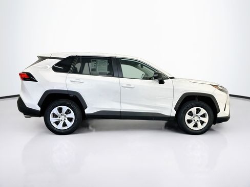 Used 2025 Toyota RAV4 LE AWD/4WD image 10