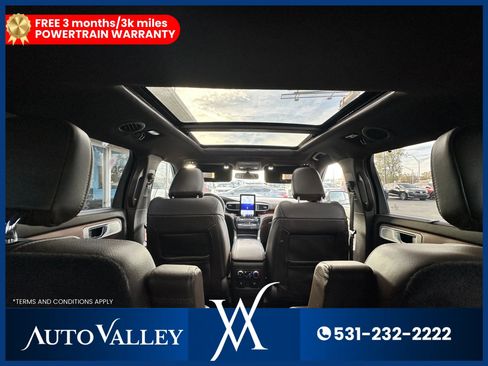 Used 2022 Ford Explorer King Ranch w/ Premium Technology Package image 36