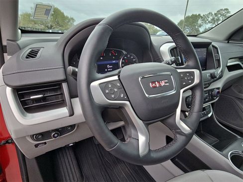 Used 2023 GMC Terrain SLT image 16