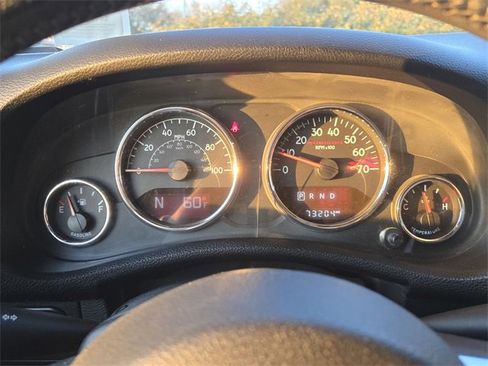 Used 2017 Jeep Wrangler Unlimited Rubicon image 23