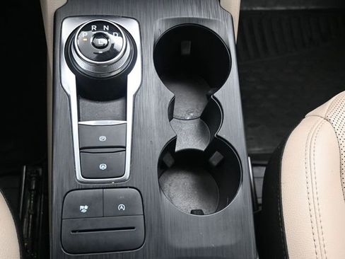 Used 2022 Ford Escape SEL image 21