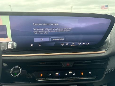 Used 2024 Buick Envision Sport Touring image 15