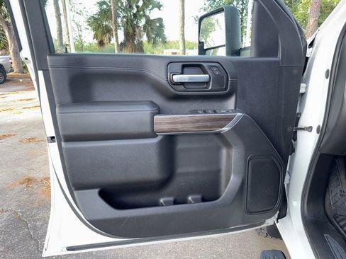 Used 2020 Chevrolet Silverado 2500 LT w/ All Star Edition image 19