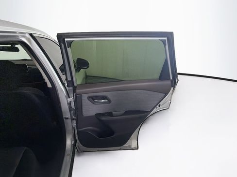 Used 2023 Nissan Rogue SV AWD/4WD image 28