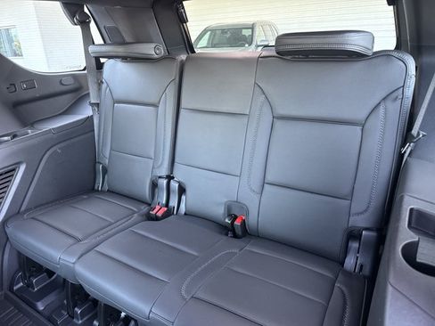 Used 2023 GMC Yukon Denali w/ LPO, Floor Liner Package AWD/4WD image 7