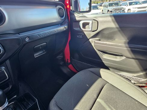 Used 2021 Jeep Wrangler Willys image 11