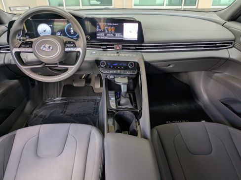 Certified 2023 Hyundai Elantra SEL w/ Convenience Package FWD image 13