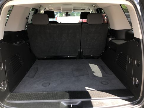 Used 2019 Chevrolet Tahoe LS AWD/4WD image 15