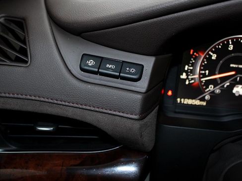 Used 2015 Cadillac Escalade ESV Luxury image 14