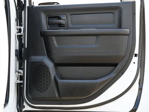 Used 2018 RAM 2500 Tradesman w/ Chrome Appearance Group AWD/4WD image 27