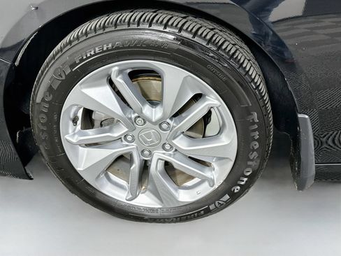 Used 2018 Honda Accord LX image 28
