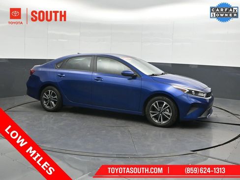 Used 2024 Kia Forte LXS image 1