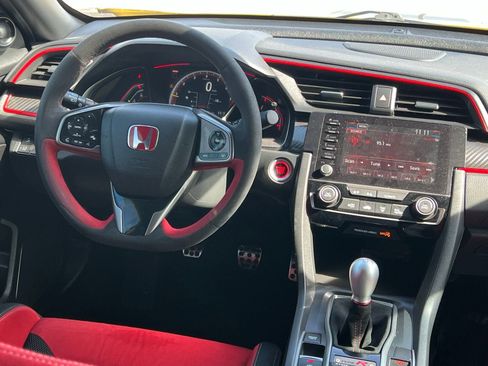 Used 2021 Honda Civic Type R Limited image 18