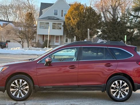 Used 2017 Subaru Outback 2.5i Limited image 10