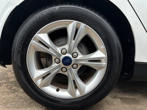 Used 2013 Ford Focus SE FWD image 27
