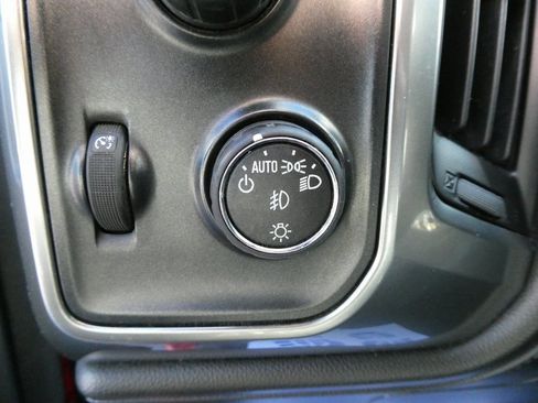 Used 2014 Chevrolet Silverado 1500 LTZ image 25