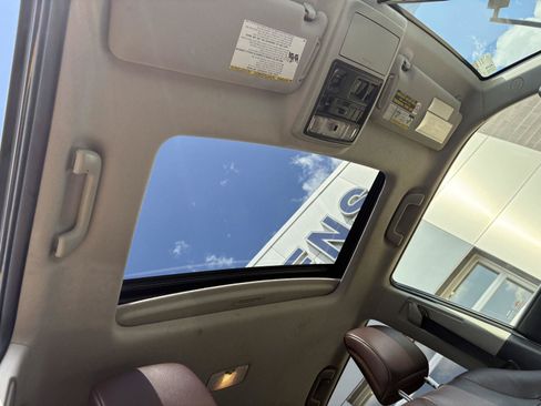 Used 2014 Toyota 4Runner Limited AWD/4WD image 25