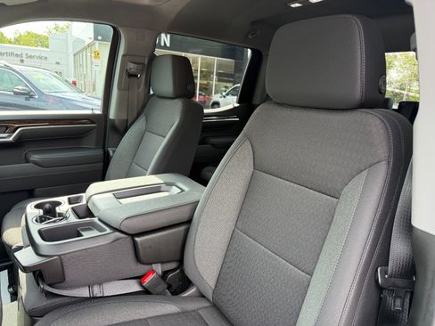 New 2026 GMC Sierra 1500 Elevation image 14