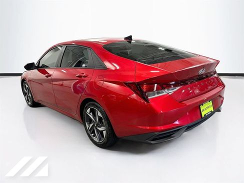 Used 2023 Hyundai Elantra SEL w/ Convenience Package FWD image 7
