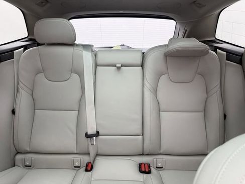 New 2026 Volvo XC60 B5 Ultra w/ Protection Package Premier AWD/4WD image 27