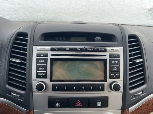 Used 2009 Hyundai Santa Fe SE image 15