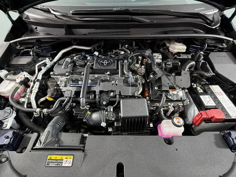 Used 2025 Toyota Corolla LE FWD image 35