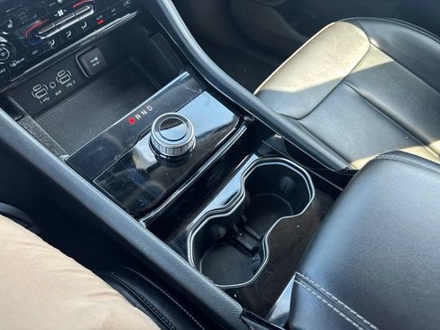 Used 2021 Jeep Grand Cherokee L Laredo w/ Luxury Tech Group I AWD/4WD image 26