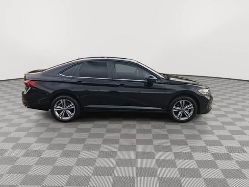 Used 2023 Volkswagen Jetta SE image 9